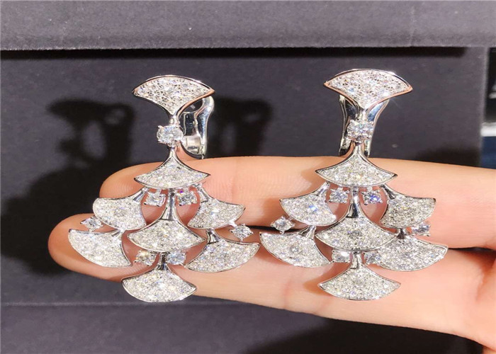 Cheap Bulgari Divas' Dream 4.2ct 206 Diamonds 18kt White Gold Earrings for sale