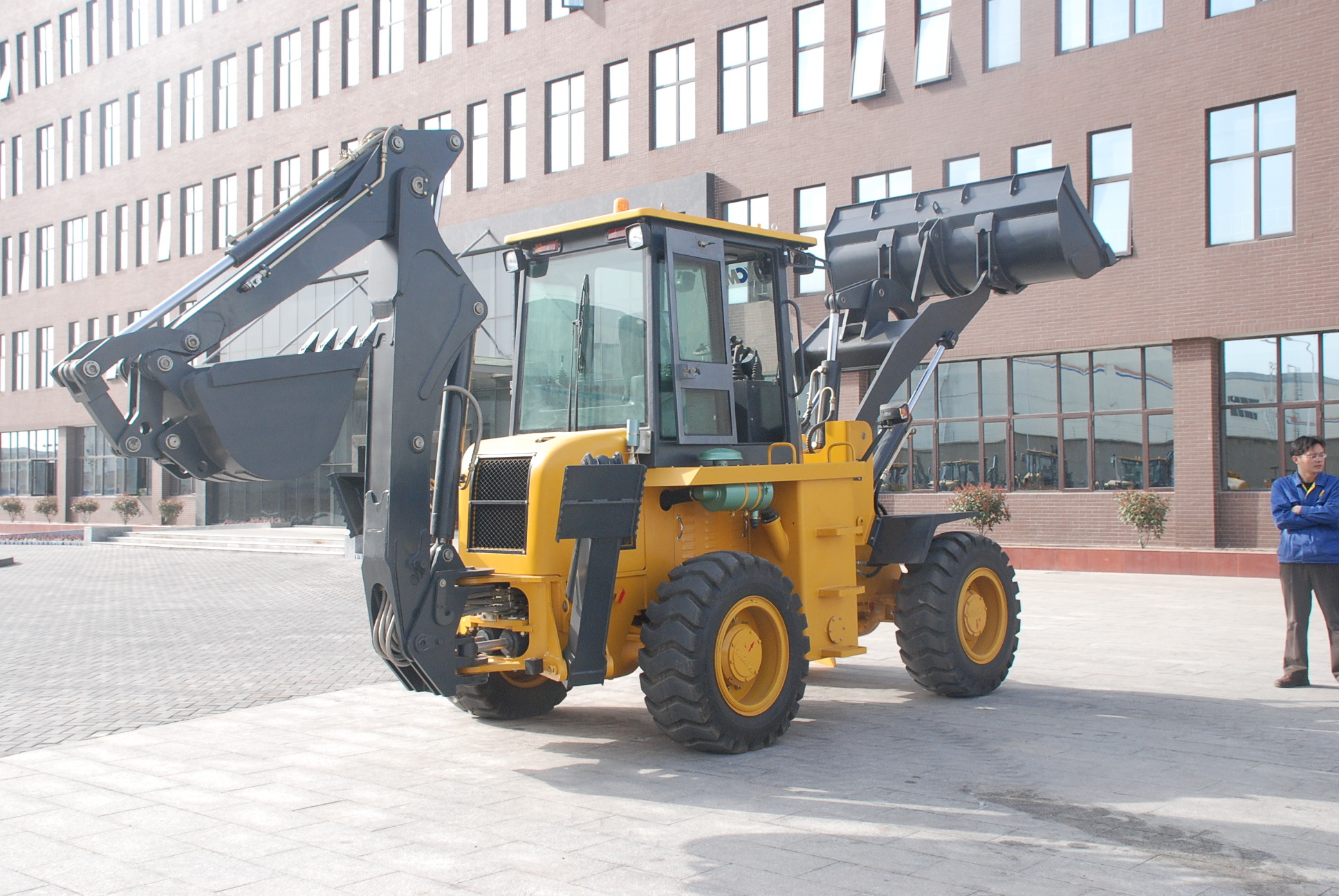 Cheap WZ30-25 10 Ton 2500r/Min Tractor Loader Backhoe With Four Wheels Drive for sale