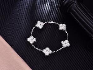 Cheap 18K White Gold Full Diamond Van Cleef And Arpels Sweet Alhambra Bracelet Flower Shape for sale