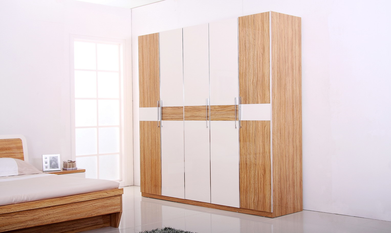 Cheap New Furniture design in shinely style for home bedroom set Bespoke Armoire and wardrobe with handle door for sale