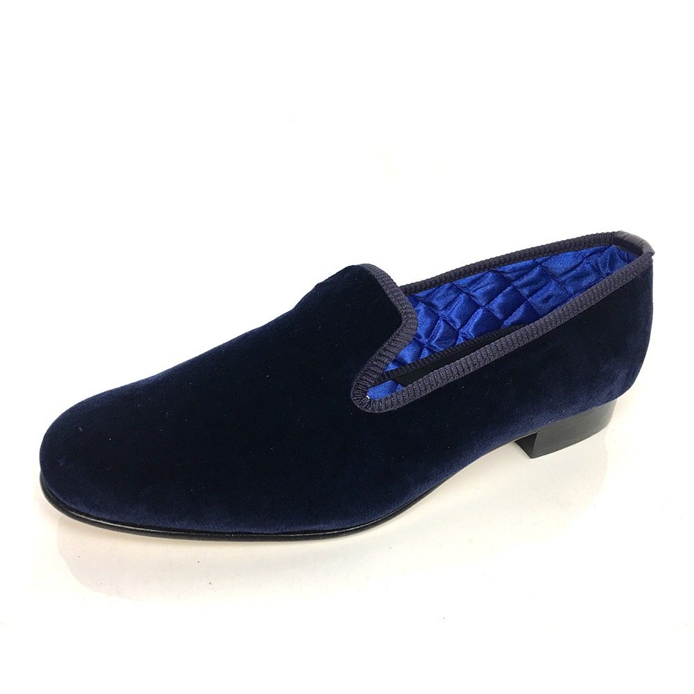 Cheap Embroidered Pattern Dress Shoes , Sheepskin Suede Velvet Dress Slippers for sale