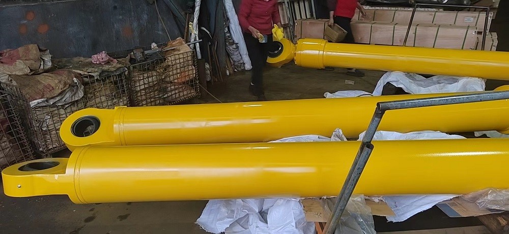 Cheap pc1250 boom long type cusomize for customer stick hydraulic cylinder komatsu excavator backhoe spare parts for sale