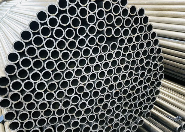 Cheap 20CrMo 16Mn E460 Seamless Carbon Steel Pipe Hydraulic Cylinder Precision Tubes for sale