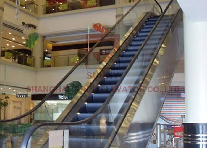 Buy cheap Inclination 30° / 35° Moving Walk Escalator Energy Efficiency For Outdoor Indoor from wholesalers