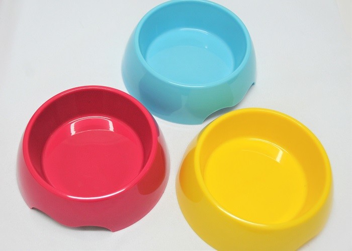 Buy cheap Middle Size Platisc Pet Bowls Food Grade ABS Rainbow Color With Anti Skidding from wholesalers