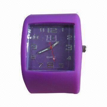 Cheap Silicone Watch in Various Model, with Japan Movement, Customized Logos and Designs are Welcome for sale