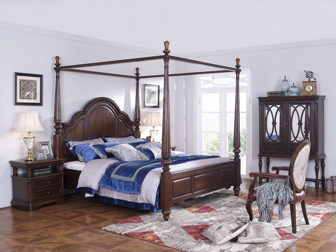 Cheap Palatial Villa House Bedroom Furniture set Classic Wooden King size Bed with Grand Night table with Decoration display for sale