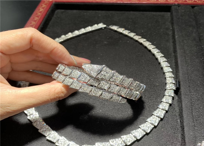 Cheap a fine jewelry brand Custom 18K White Gold Necklace / Bracelet / Earrings With Genuine Diamonds for sale