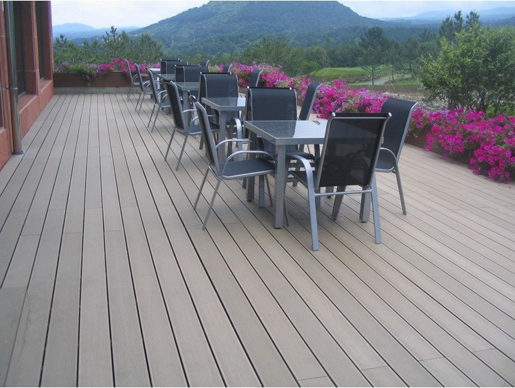 Cheap WPC (wood and plastic composite) Outdoor Decking for sale