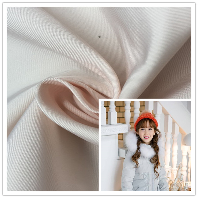 China Soft PVC Coated Pink Polyester Fabric 2/2 Twill With Excellent Shape Preservation on sale