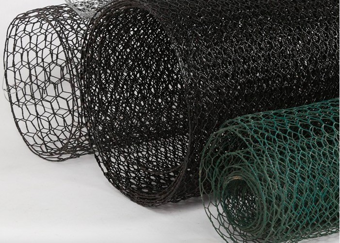 Cheap 8 ft X 100 ft Hexagonal Wire Mesh Galvanized 1 inch Black PVC Wire Fence 20 Gauge for sale