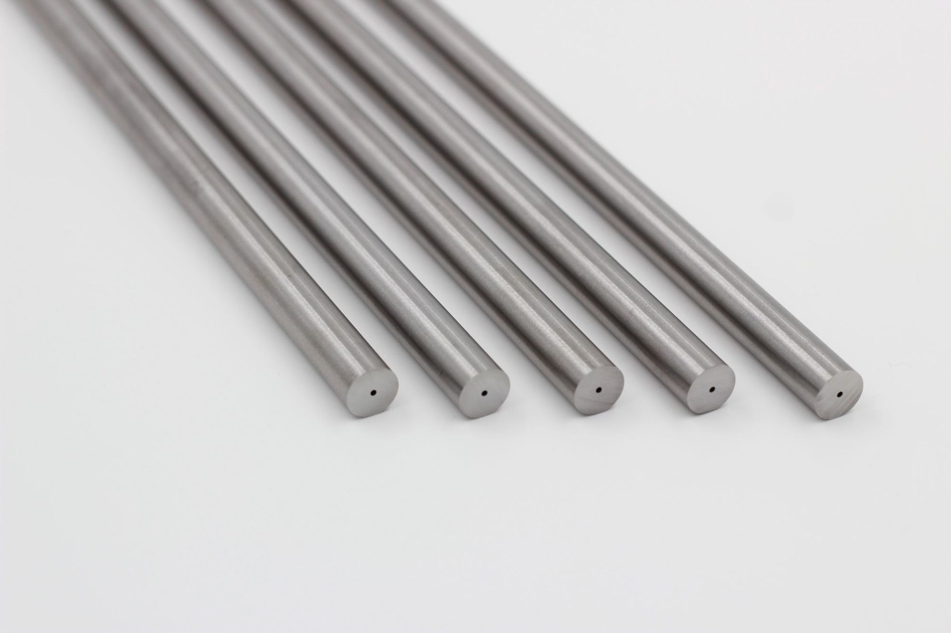 Cheap Durable Solid Carbide Rods Blanks Round With Hole YL10.2 H6 YG6 YG8 for sale