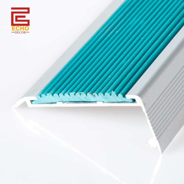 Safety Metal Stair Nosing Trim Anti Slip Concrete Stair Tread Edge Trim