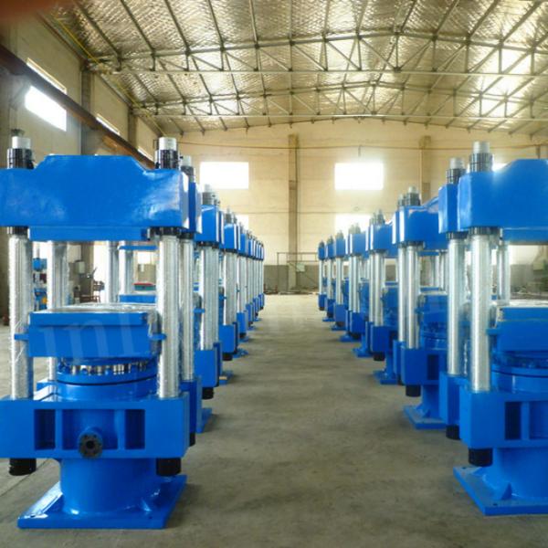 PLC Full Automatic Vulcanizing Machine Rubber Tire Vulcanizing Machine Customized