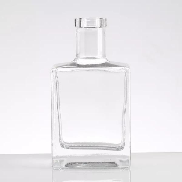 Sealing Type Cork Glass Bottle for Vodka Whisky Rum 375 ml 500 ml 700 ml 750 ml
