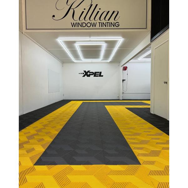 Outdoor Garage Tiles Interlocking Scratch Resistant Plastic Garage Floor Tile