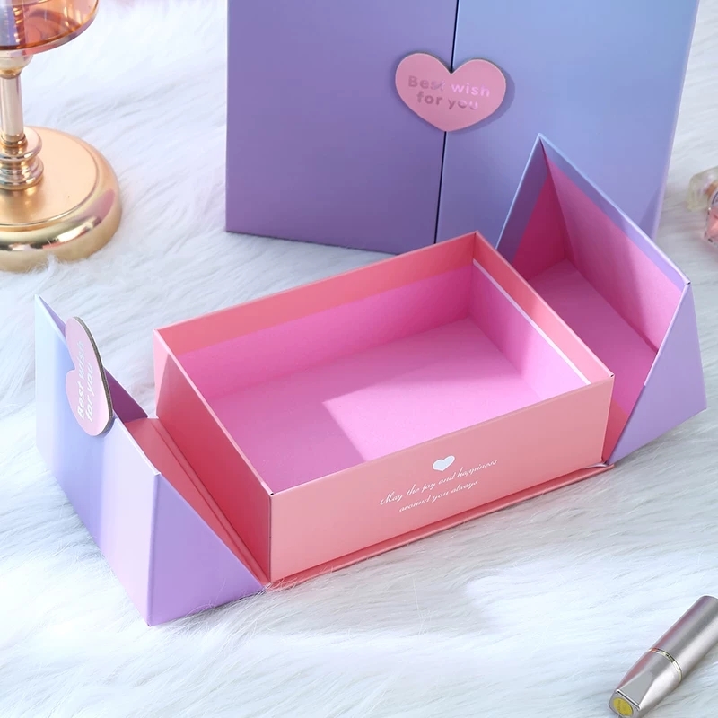 Double Door Gift Box Magnetic Heart Closure Gradient Paper Packaging Case