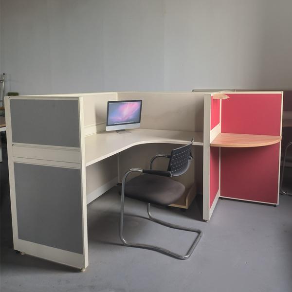 China 4 People Office Desk Workstation Office Partitions Table Workstation