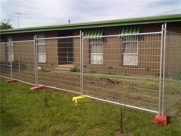 AS 4687 standard 2.4x2.1m size construction fence  for Australia