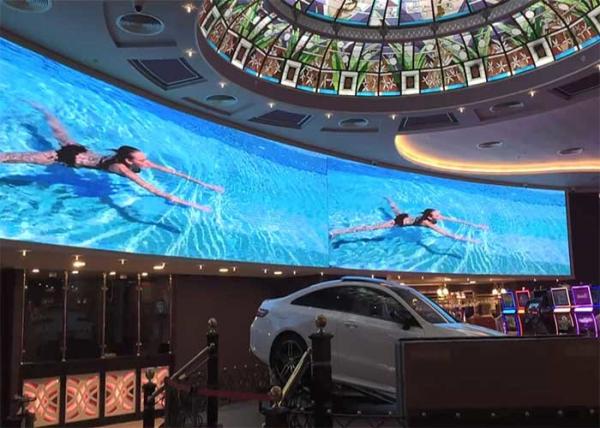 Indoor Curve Rental Video Wall LED Display 15° P2.6mm High Resolution