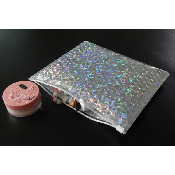 Reclosable 250x180mm Shiny Holographic Slider Zipper bubble bag , Bubble for packing