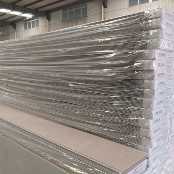 Indoor Wood PVC Ceiling Panel Plastic Composite PVC Coating Cladding Fluted Wall Board