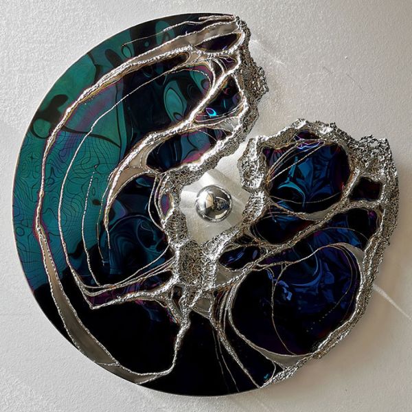 Metal Round Wall Object Mirror Decoration Unique Interior Welding Design