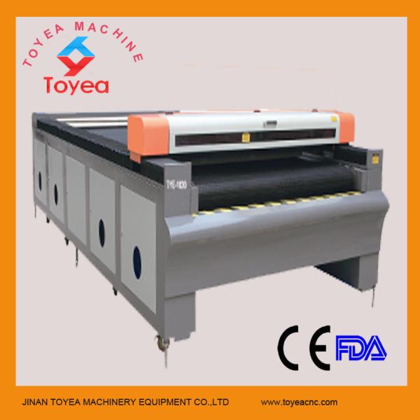 China Auto Feeding laser Cutting machine for sportsweare print fabric TYE-1630