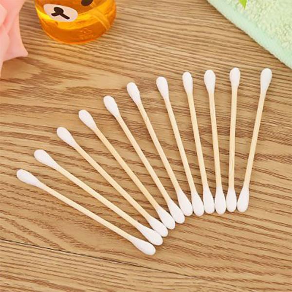 Compact Design Medical Cotton Swab , Lightweight Cotton Buds Wooden Sticks