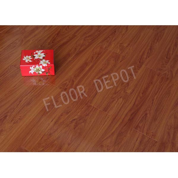 E1 Crystal Laminate Wood Flooring AC4 HDF V Groove Oak Color Wax Stable