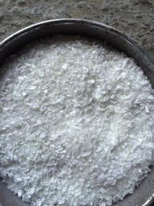 Cheap Anhydrous magnesium chloride flakes 99% min for sale