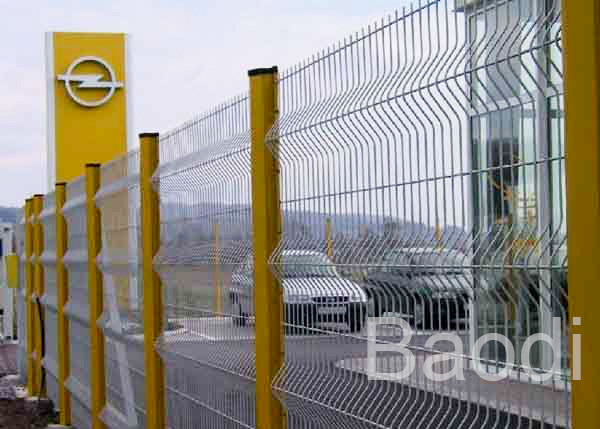 Courtyard Metal Mesh Fence Panels , Vinyl Coated Welded Wire Fence For Industry Zone