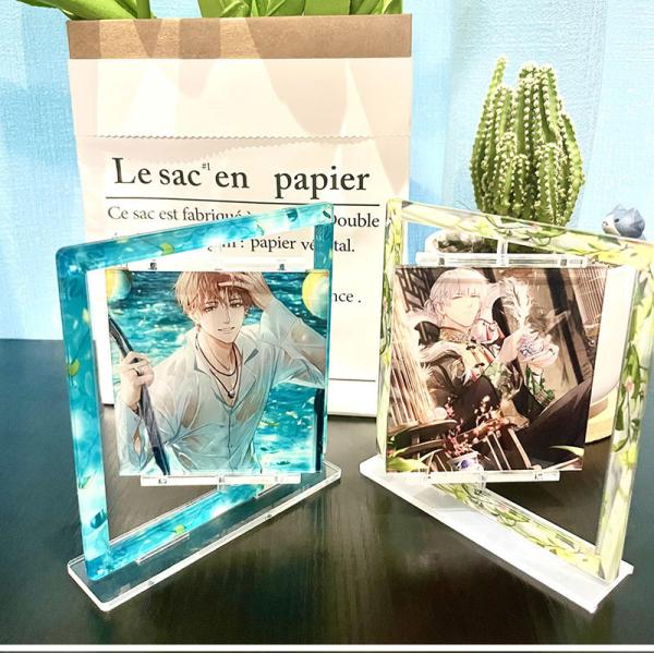 Stylish Rotating Acrylic Double-side Photo Frame With Custom UV Printing For Home Decor