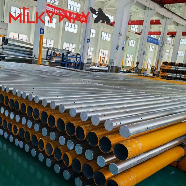   11 METERS TUBULAR STEEL POLES  TENSION IRAQI STAIRCASE STEEL POLES