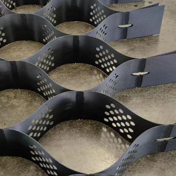 Factory Smooth Textured Perforated Plastic HDPE Geocell  For Soil Reinforcement 100-445
