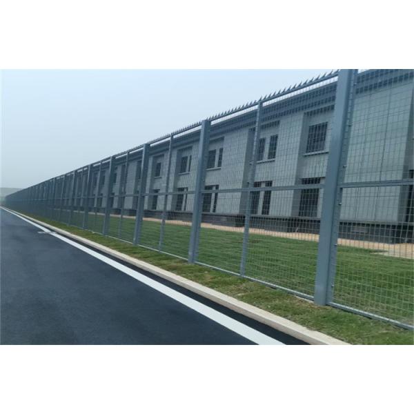 Government Buildings Diamond Opening Mesh Type Razor Wire Fence Easily Assembled