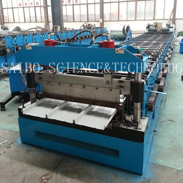 Quality Chrome Surface Roof Panel Roll Forming Machinery With 40GP Container wholesale