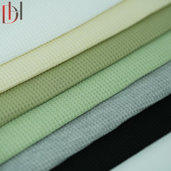 65% Polyester 35% Cotton Fabric Eco Friendly Breathable Stain Repellent Waffle Fabric