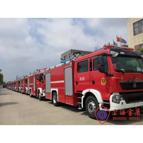 Howo Chassis 4×2 Drive Fire Fighting Vehicles With Manual Control Monitor