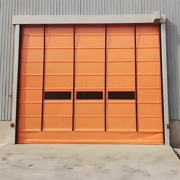 Industrial High Speed Folding Door 0.5-3.7kW Power Heavy Duty Fast Door System for High-Demand Environments