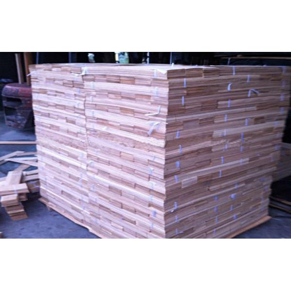 Sliced Cut Red Oak Veneer Sheets Floor Face , Fine Straight