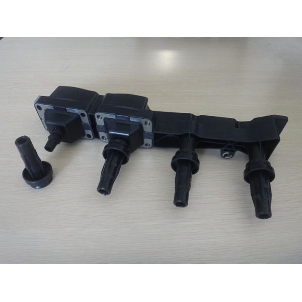 Dry Car Ignition Coil Peugeot 597056 / 96213086, Citroen 597056 / 9621308680, SAGEM 2526087