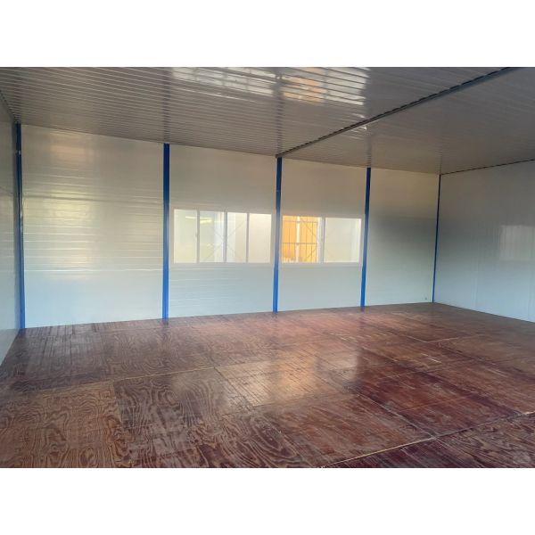 Direct Prefab Hobbit House with Steel Door and Square Design
