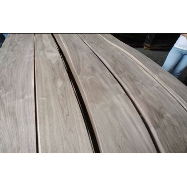 Crown Cut Walnut Plywood Wood Veneer Sheet Interior Decoration