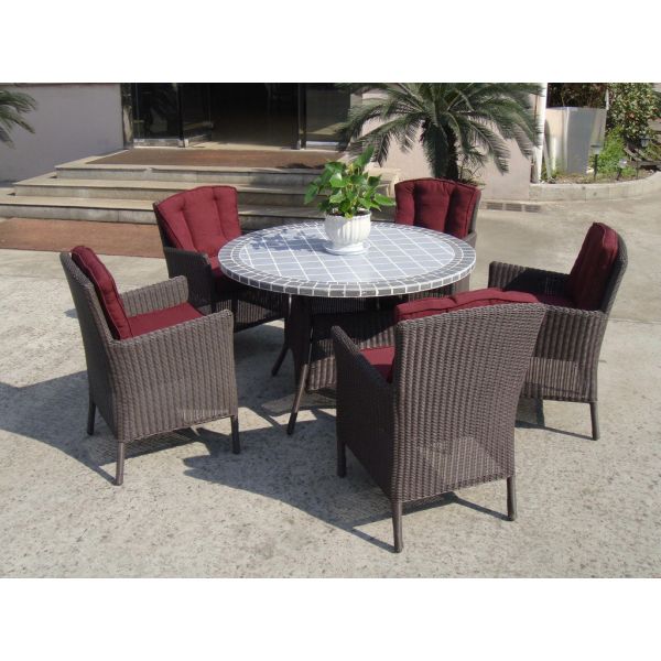 Plastic Rattan Garden Dining Sets , Strong Brown Dining Table Set