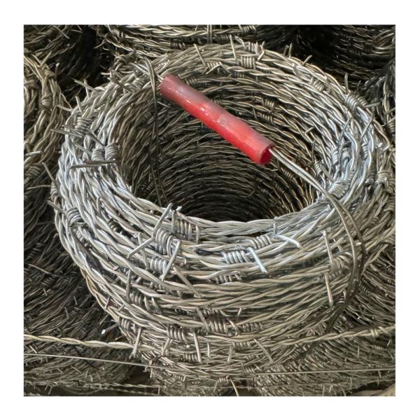 Standard Galvanized BWG16 Double Strand Barbed Wire Fence With Handle