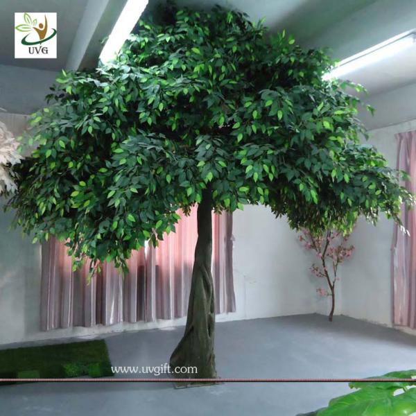 UVG GRE033 Cheap artificial decorative house trees with green leaves for party decoration