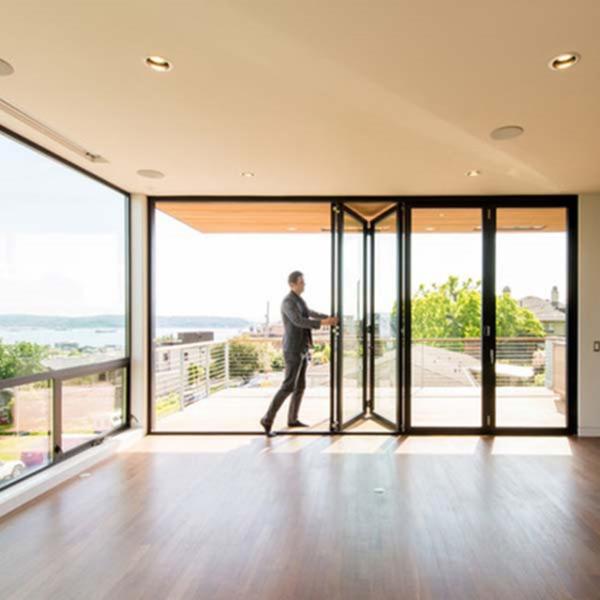 Hardware Thermal Break Commercial Aluminum Glass Doors Folding / Bifolding Type