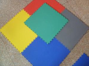 Cheap PVC textured visible joint interlocking floor tiles 500 for sale