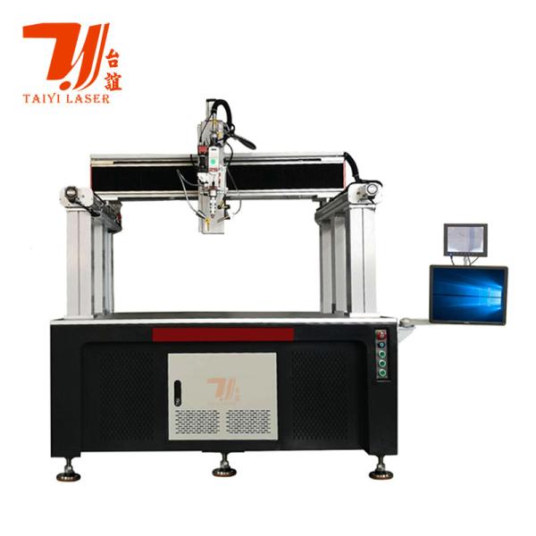 1500W Raycus Source Laser Welding Machine For Battery Pack 1070nm